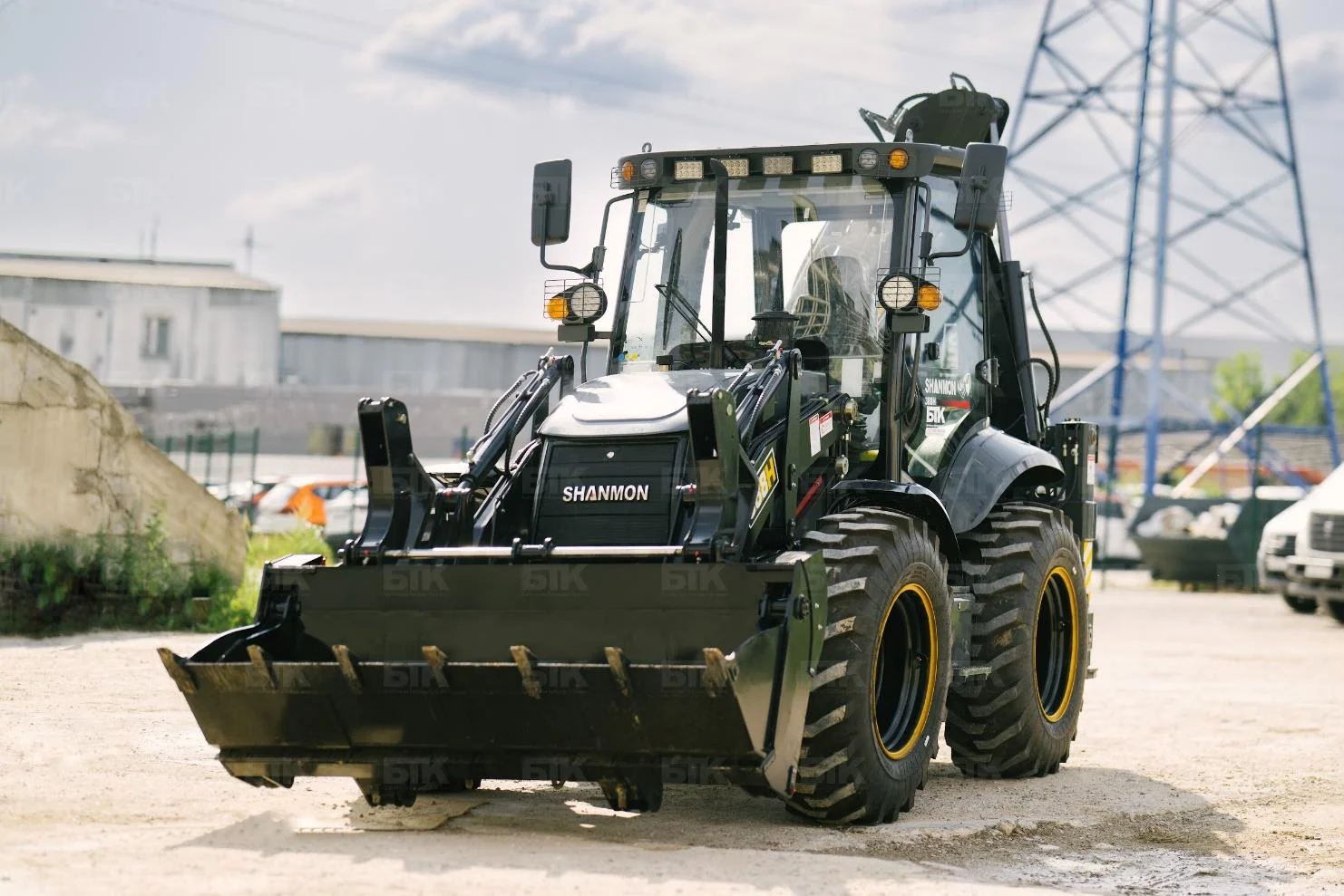 Экскаватор-погрузчик SHANMON 388H (388Н) — Челябинск